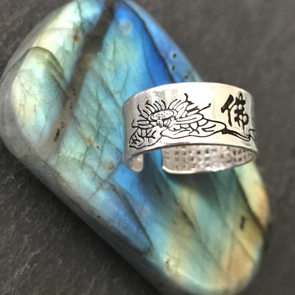 Asian sterling silver plated adjustable ring - Picture 3 of 7